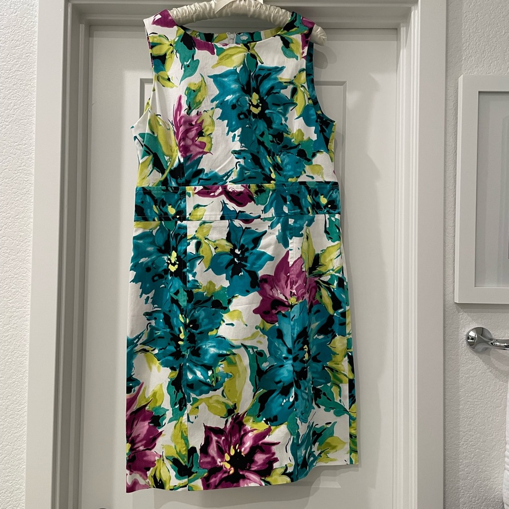 Women’s Anne Klein sleeveless dress Size 14